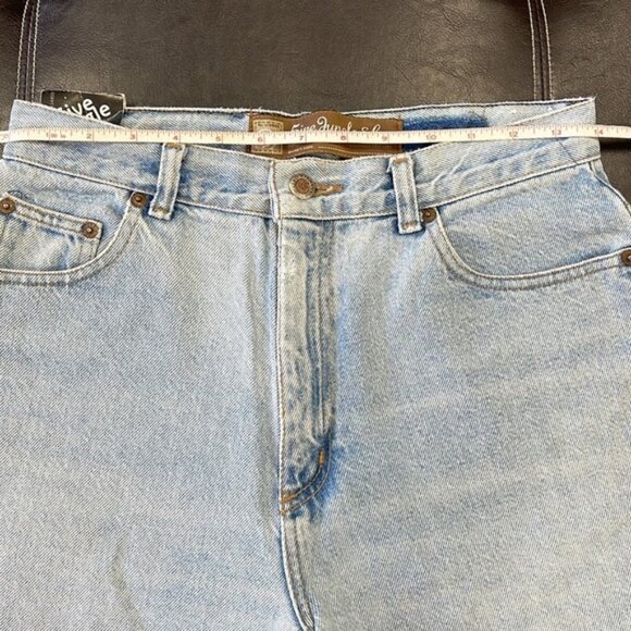 (16) 5ive Jungle & Co Women's Jean Shorts - Picture 3 of 7